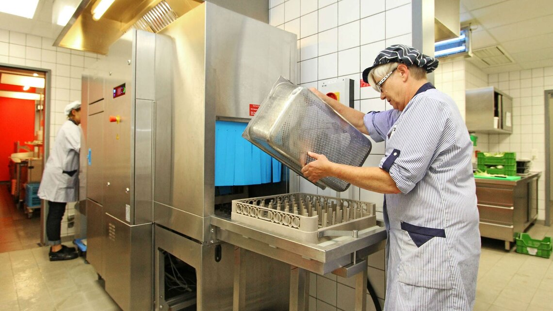 Industrie Spülmaschine im DKFZ