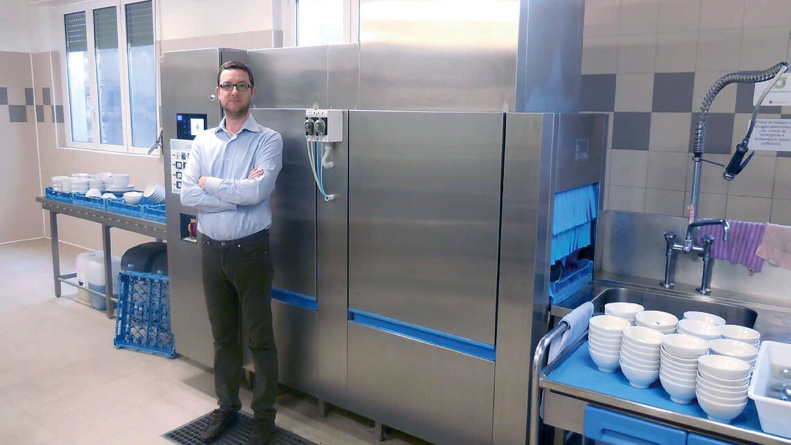 Veruno-Scienfitic-Institute-Portrait Veruno Scienfitic Institute Portrait