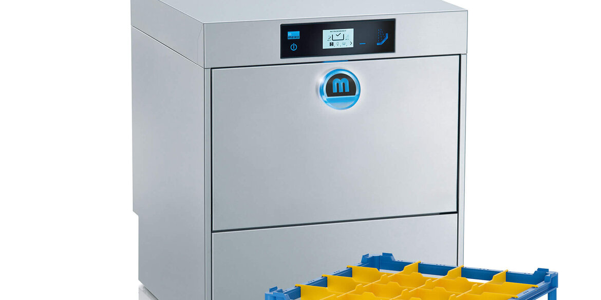 M-iClean U undercounter with racks for bottles and glassware – a two in one solution. Undercounter M-iClean U by MEIKO