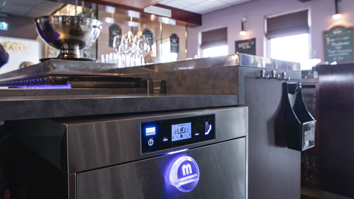 Glasswasher M-iClean U Oolderhof professionelle Spülmaschine von MEIKO
