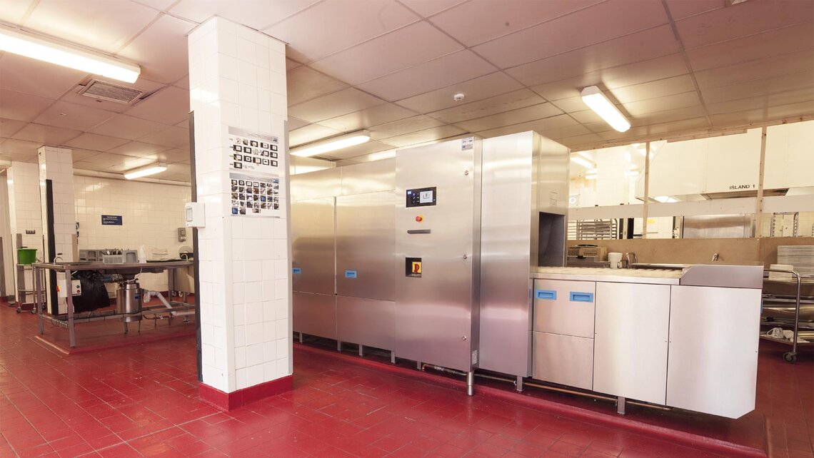 M-iQ 医院用洗碗机