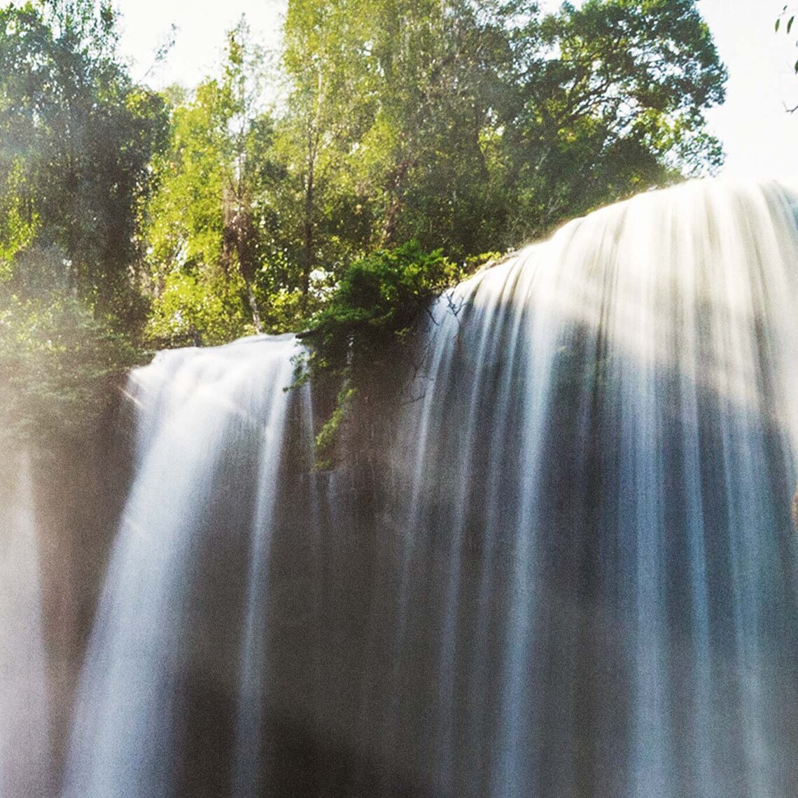 Waterfall Waterfall dishwashing paradise